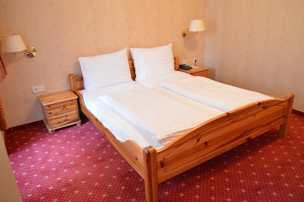 Hotel Pension Walzerstadt Відень Номер фото